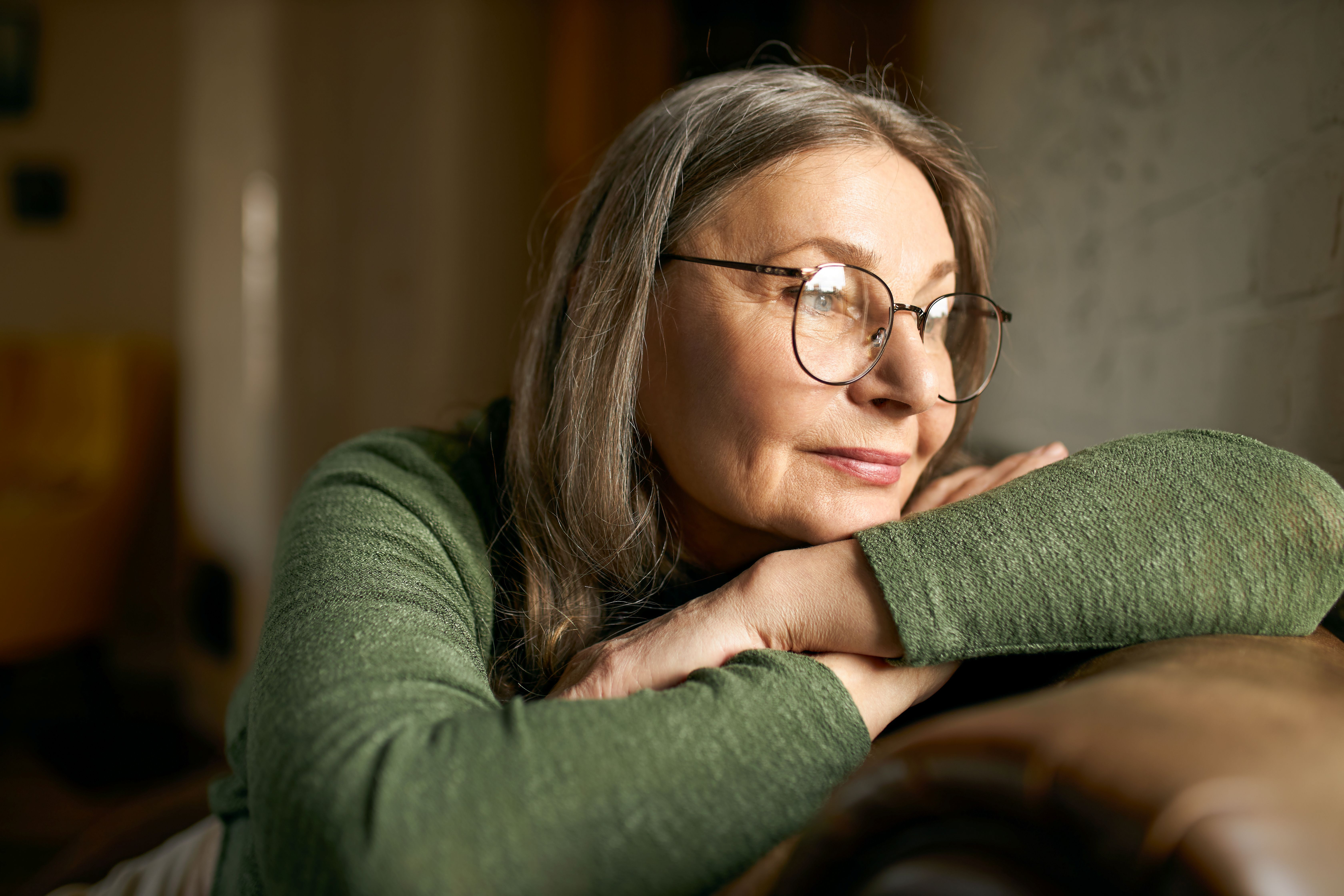 Jak rozpoznać perimenopauzę i menopauzę? W jakim wieku pojawiają się pierwsze objawy?
